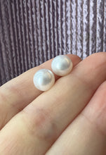 Load image into Gallery viewer, [18K GOLD- CLASSIC] Large Ivory AAA Freshwater Pearls 9.5-10mm Earring Studs