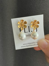 Load image into Gallery viewer, Ivory Rainbow Pearl Sunflower Earring Studs