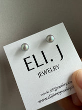 Load image into Gallery viewer, Silver 6-6.5mm Freshwater Pearl Earring Studs 925 Silver