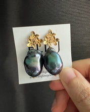 Load image into Gallery viewer, Peacock Black Baroque Pearl Earrings 14KGF