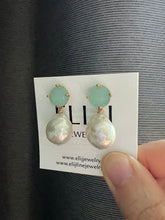 Load image into Gallery viewer, Silver-Ivory Pearls Glass Earring Studs