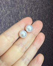 Load image into Gallery viewer, [18K GOLD- CLASSIC] Large Ivory AAA Freshwater Pearls 9.5-10mm Earring Studs