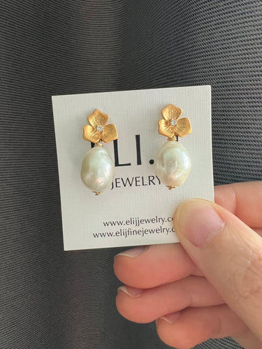 Ivory Pearls on Floral Earring Studs