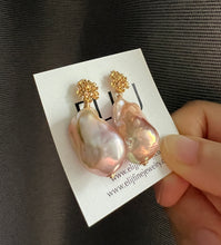 Load image into Gallery viewer, Peach-Pink Baroque Pearl Earrings 14KGF