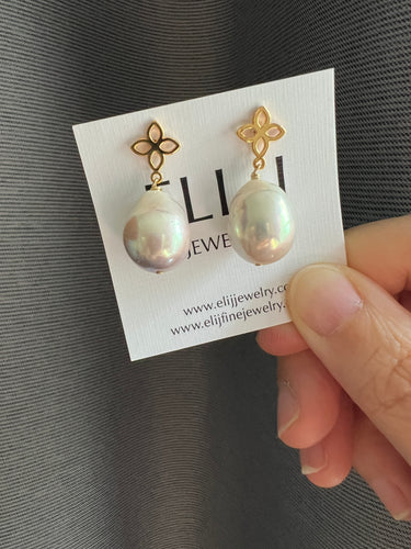 Large Ivory- Rainbow Pearl Fleur de Lis Earring Studs