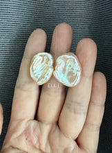 Load image into Gallery viewer, [RARE] XL Keshi Pearl (Natural Peach Color) Earring Studs