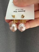 Load image into Gallery viewer, Large Pink Edison Pearls, Modern Curved Stud Earrings