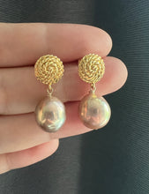Load image into Gallery viewer, [RARE] Rainbow Bronze-Golden Pearl Rope Earrings