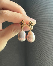 Load image into Gallery viewer, Purple-Pink Edison Pearl Fleur de Lis Earrings