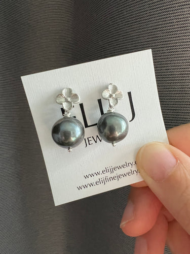 Large Black FW Pearl Silver Earrings