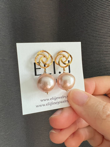 Peach-Pink Edison Pearl Lace Earrings