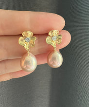 Load image into Gallery viewer, Pink-Rainbow Freshwater Pearl Floral Earrings