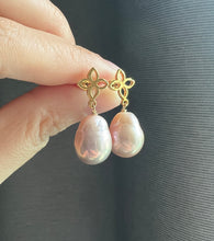 Load image into Gallery viewer, Purple-Pink Edison Pearl Fleur de Lis Earrings
