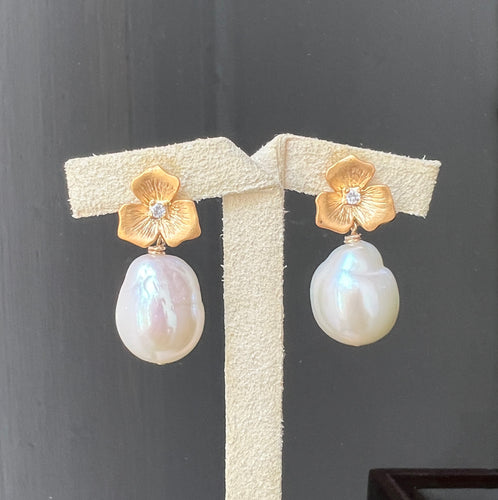 Ivory Pearls Floral Gold Earring Studs
