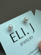 Load image into Gallery viewer, Ivory-Pink 5-5.6mm Freshwater Pearl Earring Studs 925 Silver