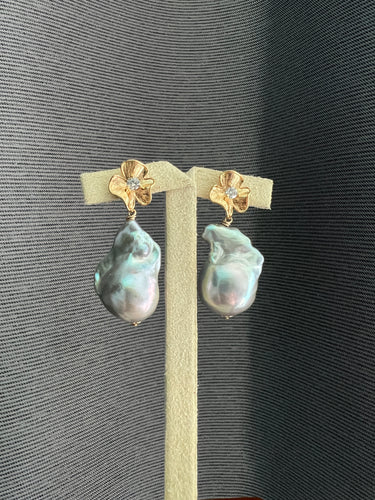Silver Baroque Pearls Floral Gold Earring Studs