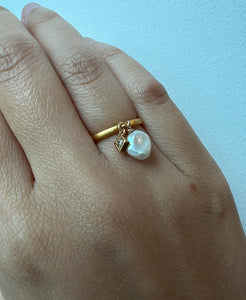 3 Pearl & Charm Goldplated Rings