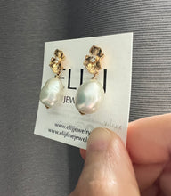 Load image into Gallery viewer, Large Ivory Edison Pearls Floral Earring Studs
