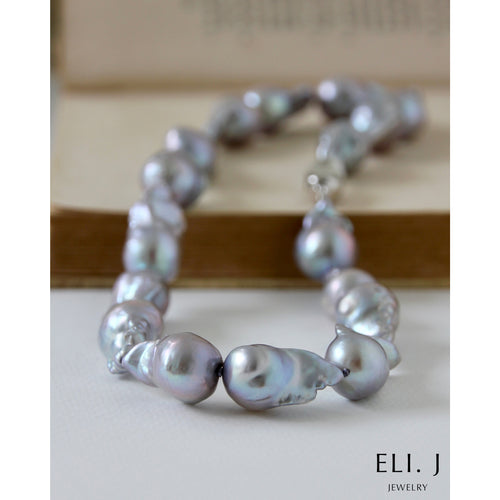 [Only One] Top Quality Statement Silver Freshwater Baroque Pearl Necklace (with a twist!)