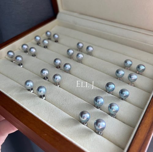 [18K SOLID GOLD] 8-8.5mm Silver Blue Japanese Akoya Pearl Earring Studs