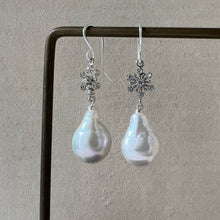 Load image into Gallery viewer, Snowflake &amp; Ivory Pearls 925 Silver Earrings