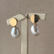 Load image into Gallery viewer, Modern Ivory Pearl Earring Studs