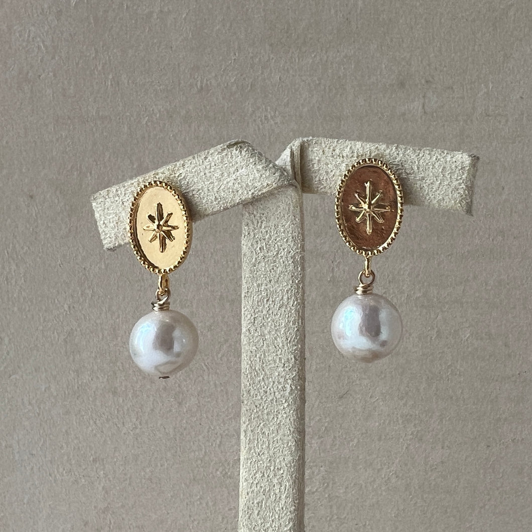 Ivory Round Pearls, Vintage Starburst Earring Studs