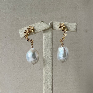 Ivory-Rainbow Pearls, Cascade Floral Gold Studs