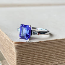Load image into Gallery viewer, Tanzanite &amp; Tapered Diamonds 18k White Gold Ring