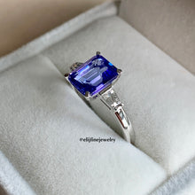 Load image into Gallery viewer, Tanzanite &amp; Tapered Diamonds 18k White Gold Ring