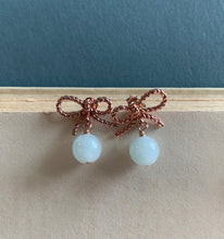 Load image into Gallery viewer, Ribbons &amp; Jade Earrings