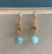 Load image into Gallery viewer, Knots &amp; Jade Gold Earrings