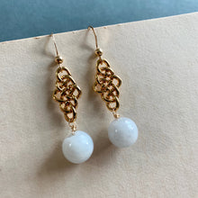 Load image into Gallery viewer, Braids of Gold &amp; Jade Gold Earrings