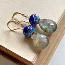 Load image into Gallery viewer, Lotus &amp; Labradorite Gold Earrings