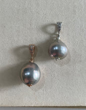 Load image into Gallery viewer, Silver Pearl Pendants
