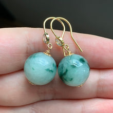 Load image into Gallery viewer, Floral Jade Earrings Pendant Set