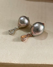 Load image into Gallery viewer, Silver Pearl Pendants