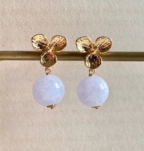 Load image into Gallery viewer, Lavender Jade on Gold Flowers