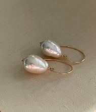 Load image into Gallery viewer, Ivory Pearls on Curved 14kGF Hooks