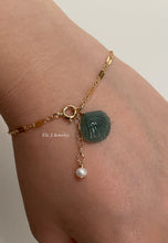 Load image into Gallery viewer, Jade Shells #15: Pearl Bracelet
