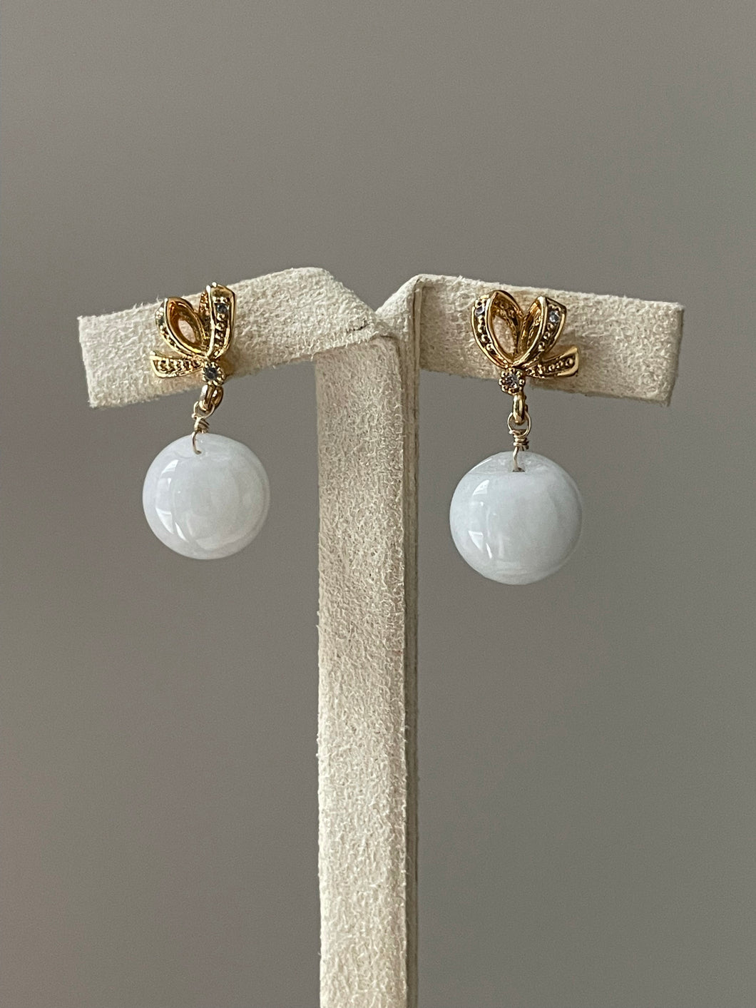 Jade Apples #7: Snow White Jade & Gold Ribbon Studs