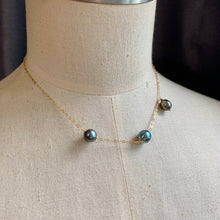 Load image into Gallery viewer, Asymmetrical AAA Tahitian Pearl Necklace 14kGF