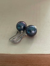 Load image into Gallery viewer, Blue-Dark Freshwater Pearls on Silver