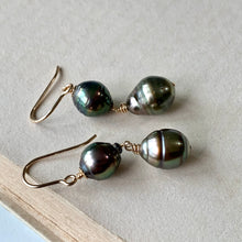 Load image into Gallery viewer, Peacock Circle Tahitian Double Pearls 14kGF