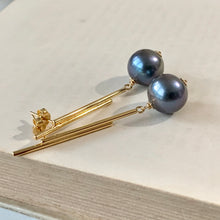 Load image into Gallery viewer, Peacock Blue Freshwater Pearls on Statement Bar Studs