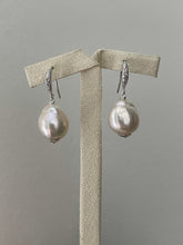 Load image into Gallery viewer, Simple Ivory Pearls 925 Silver Earrings