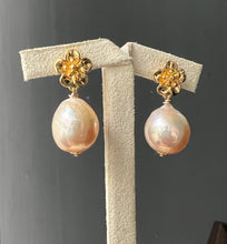 Load image into Gallery viewer, Peach Edison Pearls Sakura Earrings