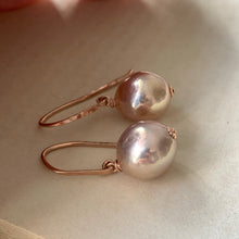 Load image into Gallery viewer, Peach-Rainbow Edison Pearls (Hand Forged) 14kRGF Earrings