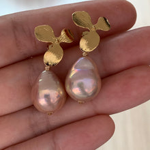 Load image into Gallery viewer, Unicorn Peach Edison on Gold Flowers