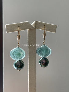Jade Shells #5: Peacock Tahitian Pearls